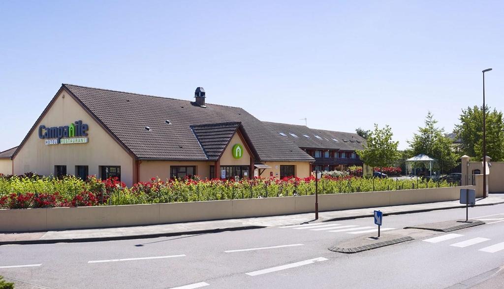 Kyriad Direct Roanne Hôtel&Restaurant Exterior foto